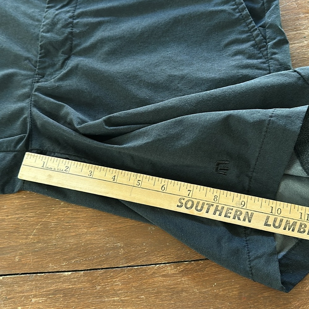 Travis Mathew shorts - Picture 6 of 6